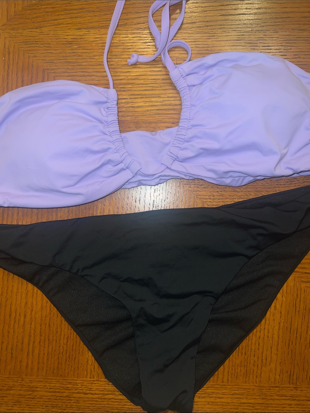 Dippin' Daisy's Lavender & Black Two-Piece ruched Bikini Size medium B37